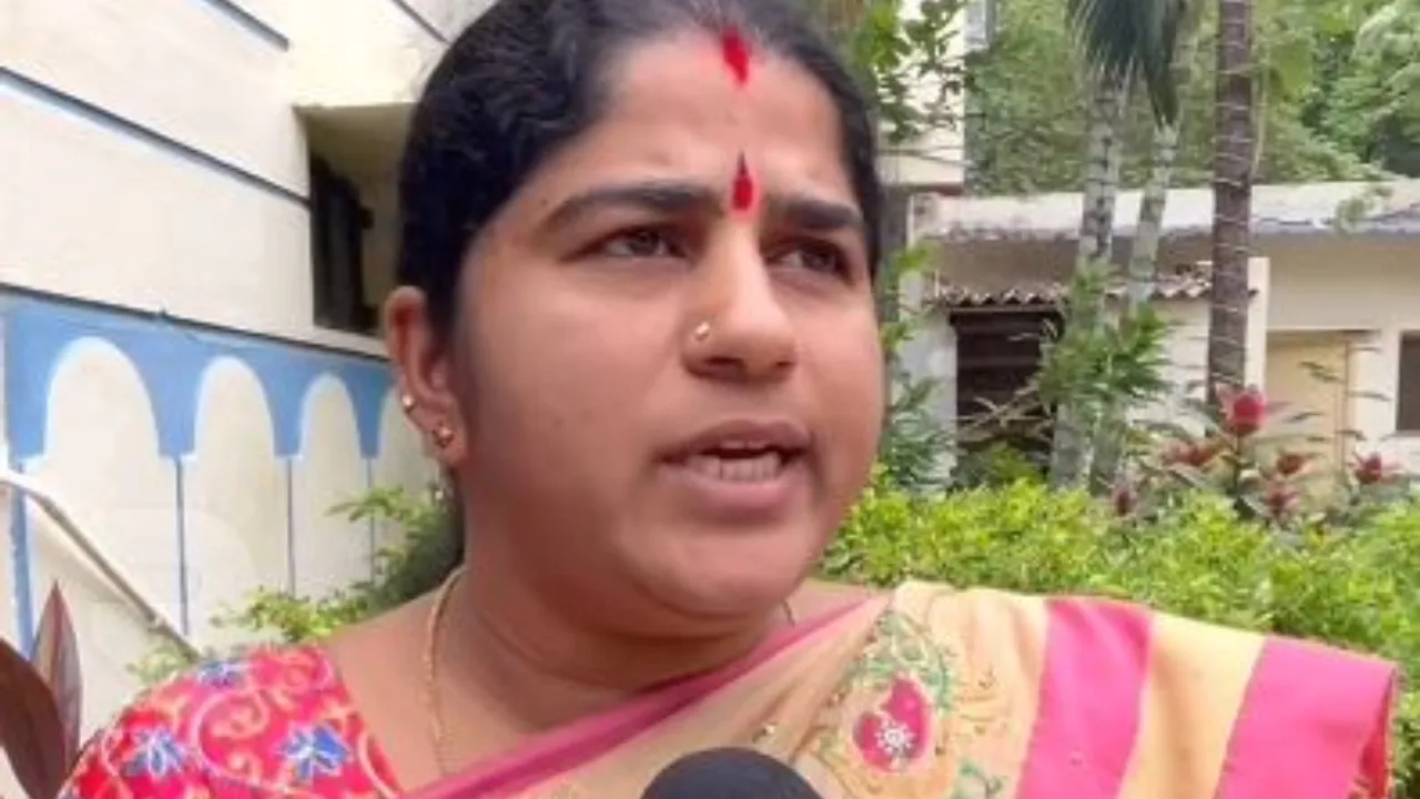 AP: జగన్‌పై విమర్శలు కాదు.. రాష్ట్రంలో జరుగతున్న హింసను అరికట్టండి: ZP చైర్మన్