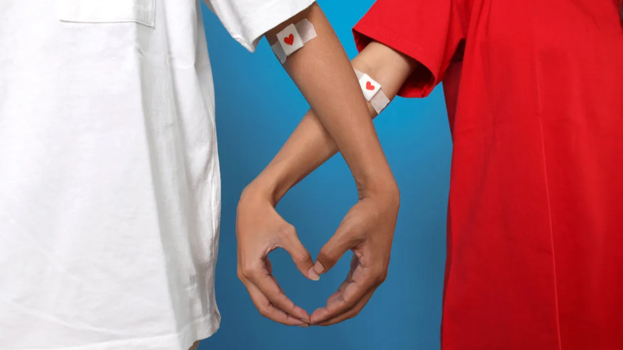 Blood: ఒకే బ్లడ్ గ్రూప్ ఉన్న దంపతులు సంతానం పొందలేరా? ఇందులో నిజమేంటి?