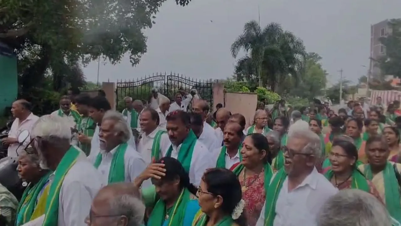 AP : తిరుమల బయలు దేరిన అమరావతి రైతులు.!