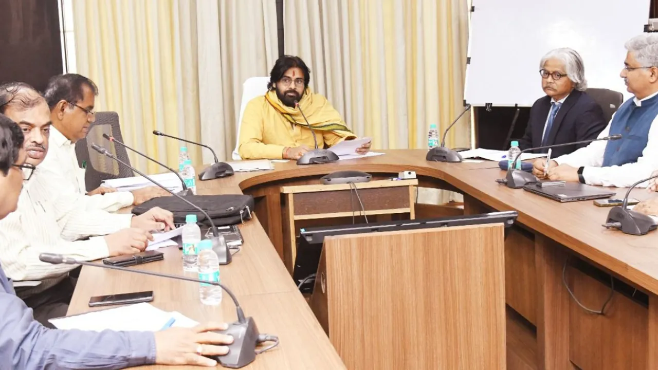 AP: గ్రామీణ రహదారులకు మహర్దశ.. డిప్యూటీ సీఎం పవన్ ప్రత్యేక దృష్టి..!