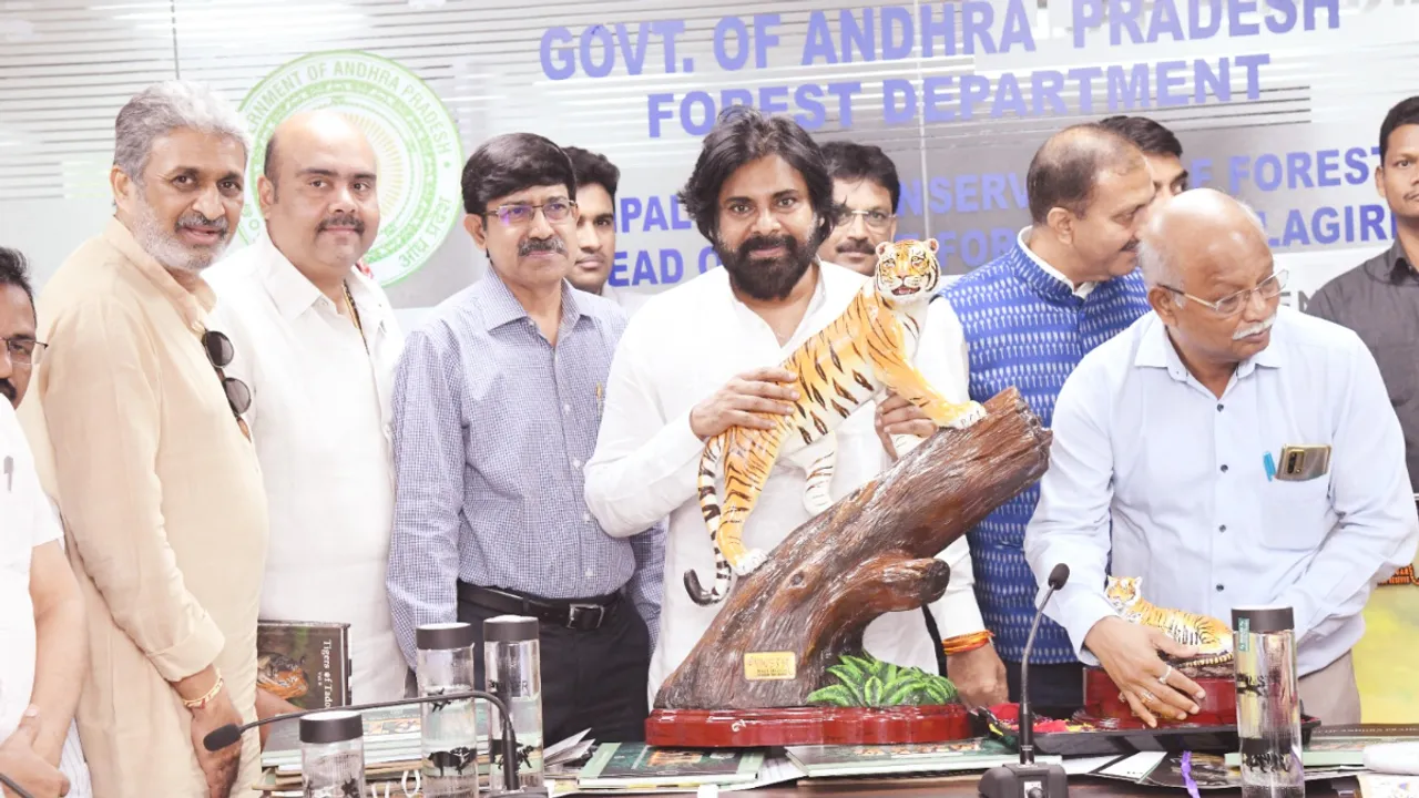 Pawan Kalyan: గ్లోబల్ టైగర్స్ డే.. పులుల సంరక్షణపై డిప్యూటీ సీఎం పవన్ కళ్యాణ్ సమీక్ష..!
