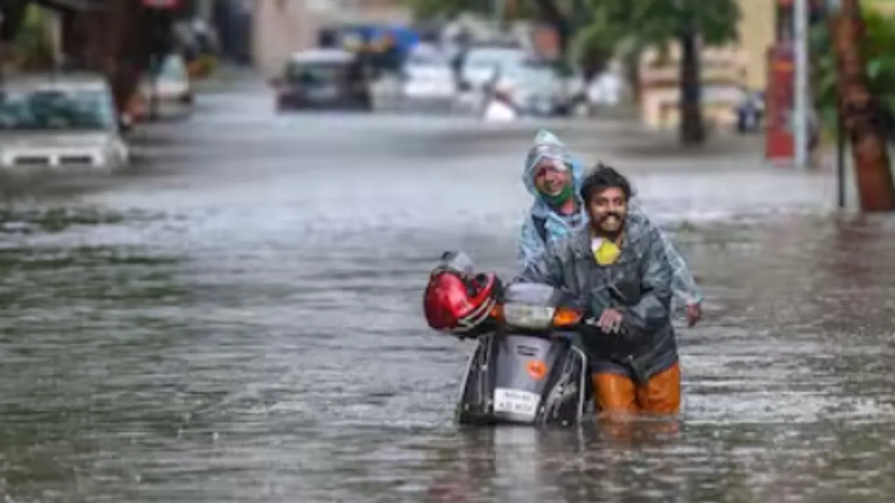 Heavy Rains: ఏలూరు, అల్లూరి జిల్లాలకు రెడ్‌ అలర్ట్‌!