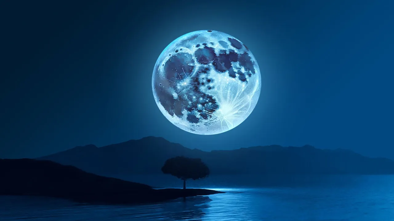 Bluemoon: రాఖీ పండుగ వేళ.. ఆకాశంలో అద్భుతం సృష్టించనున్న చందమామ!