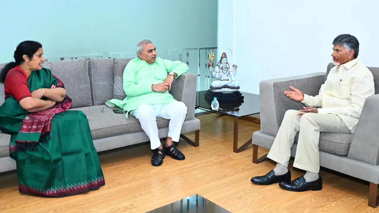 చంద్రబాబును కలిసిన బీజేపీ నేతలు