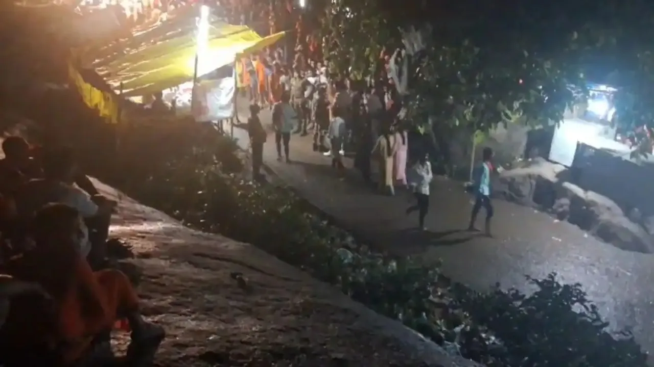 Bihar: ఆలయంలో తొక్కిసలాట.. ఏడుగురు భక్తులు మృతి