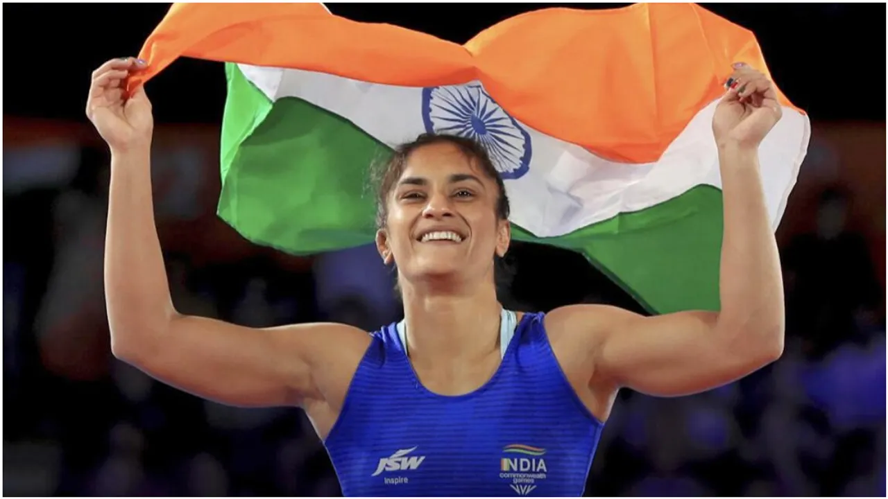 Paris Olympics 2024: మరొక్క అడుగు.. సెమీస్‌కు దూసుకెళ్లిన వినేశ్ ఫోగట్!