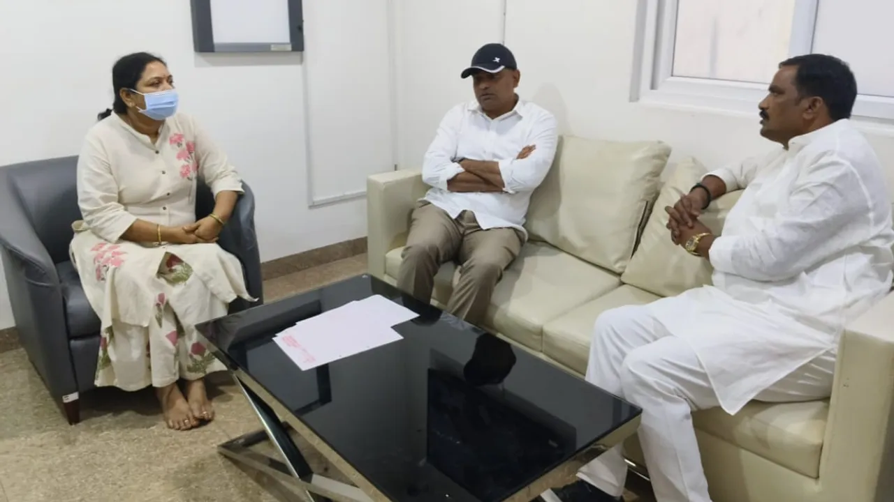 జిట్టా బాలకృష్ణారెడ్డికి కాంగ్రెస్ నేతల పరామర్శ