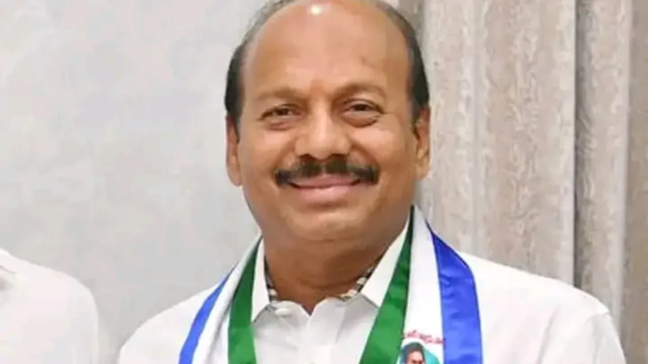 YCP MP: వైసీపీకి మరో ఎంపీ రాజీనామా.. క్లారిటీ!