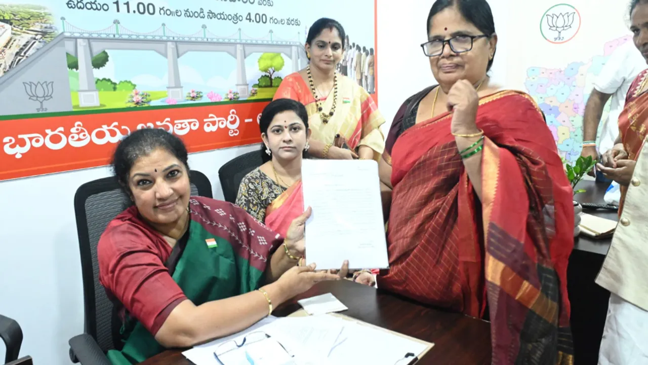 AP: సమస్యల స్వీకరణకు ప్రత్యేక వెబ్ సైట్‌ ప్రారంభించిన దగ్గుబాటి పురందేశ్వరి.!