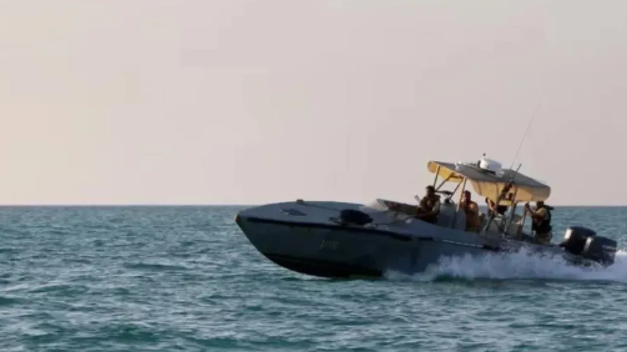 Boat Accident : పడవ బోల్తా..13 మంది మృతి!
