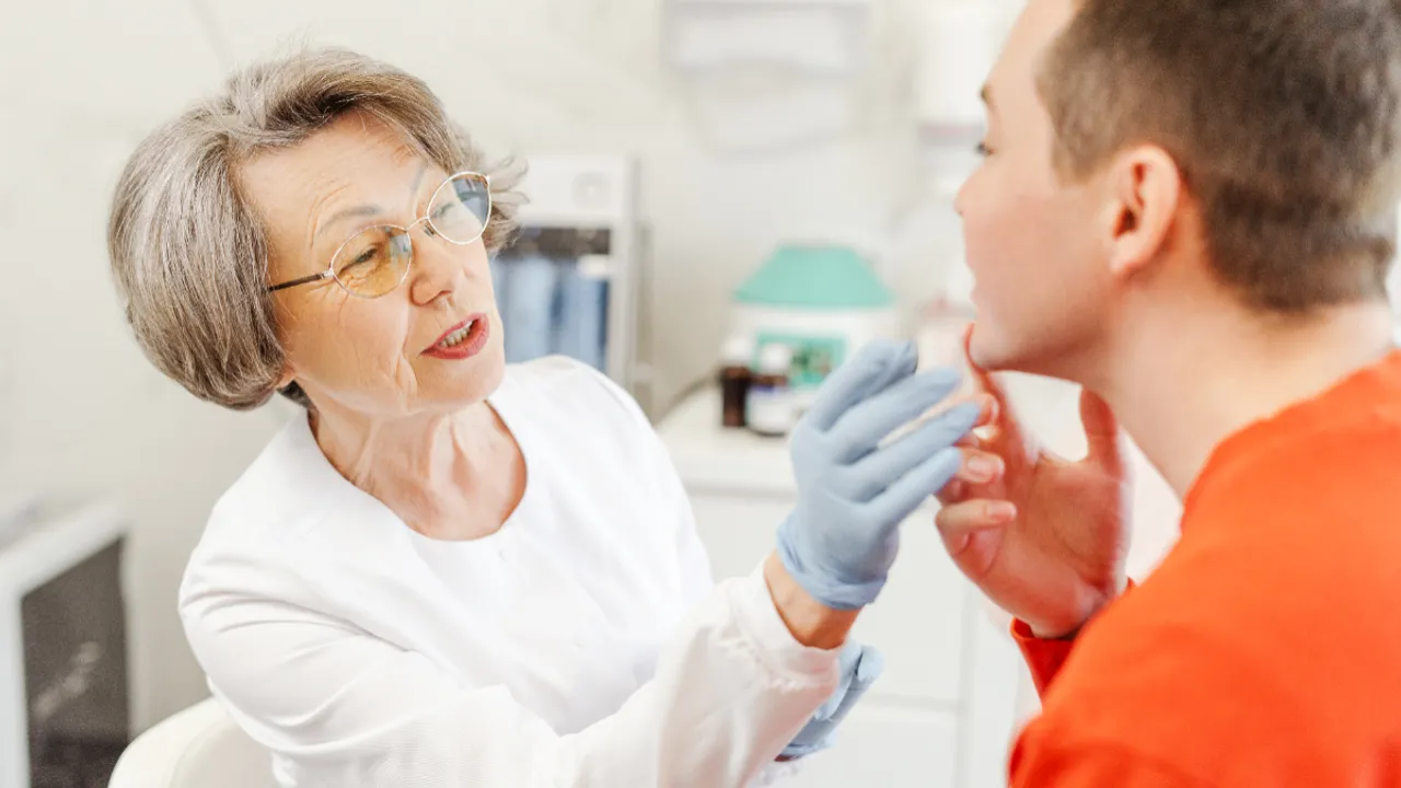 Mouth Cancer: నోటి క్యాన్సర్‌ లక్షణాలు ఇలా బయటపడతాయి!