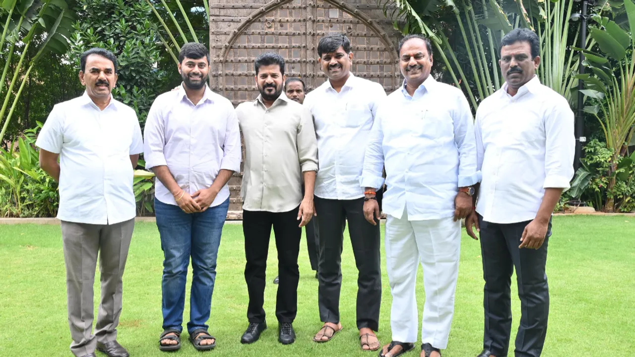 BRS MLA :  సీఎం రేవంత్ రెడ్డి ఇంటికి బీఆర్ఎస్ ఎమ్మెల్యే