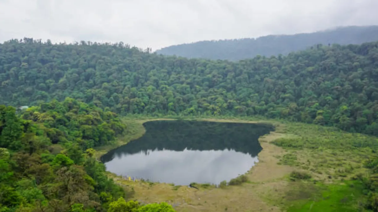 Lake: కోరికలను తీర్చే అద్భుత సరస్సు.. ఎక్కడో తెలుసా?