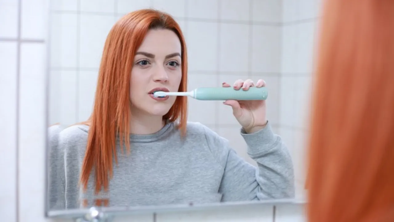 Oral Hygiene: నోటిలో ఉండే బ్యాక్టీరియా డేంజర్.. ఈ విషయాలు తప్పక తెలుసుకోండి!