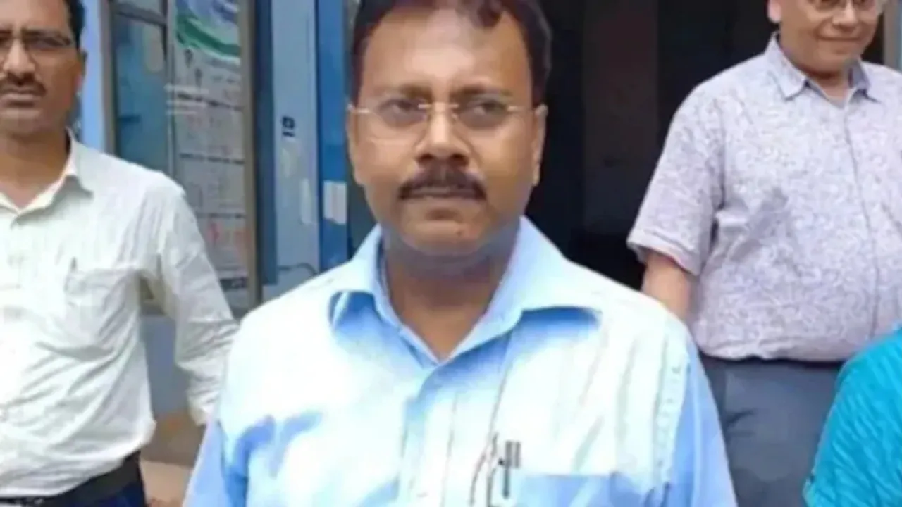 Kolkata horror: అభయ హత్యాచార ఘటనలో కీలక మలుపు.. కళాశాల మాజీ ప్రిన్సిపాల్ అరెస్టు