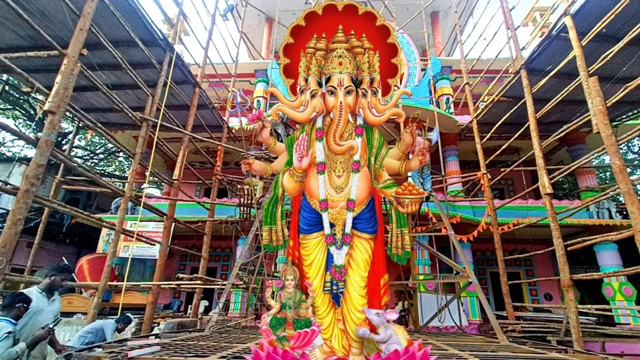 Hyderabad: పూజలందుకోవడానికి సిద్ధమైన ఖైరతాబాద్ సప్తముఖశక్తి గణేశుడు
