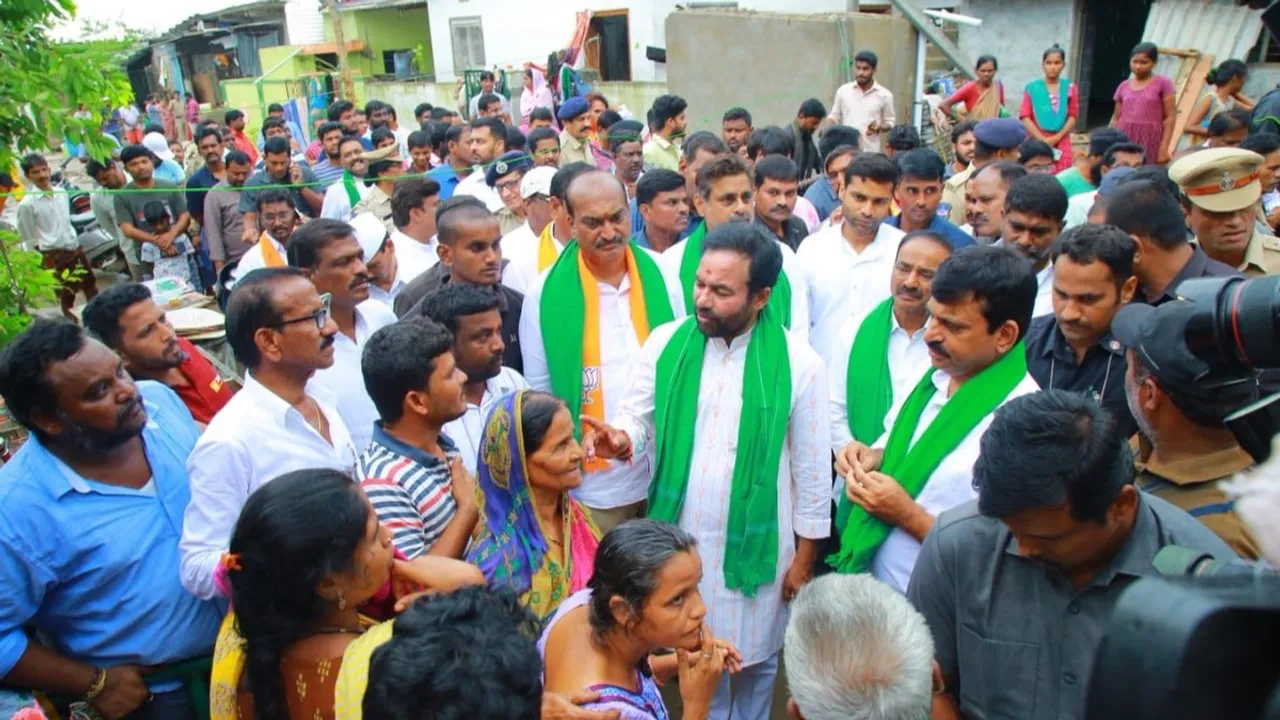 Kishan Reddy: వరద ప్రభావిత ప్రాంతల్లో కిషన్ రెడ్డి, భట్టి పర్యటన