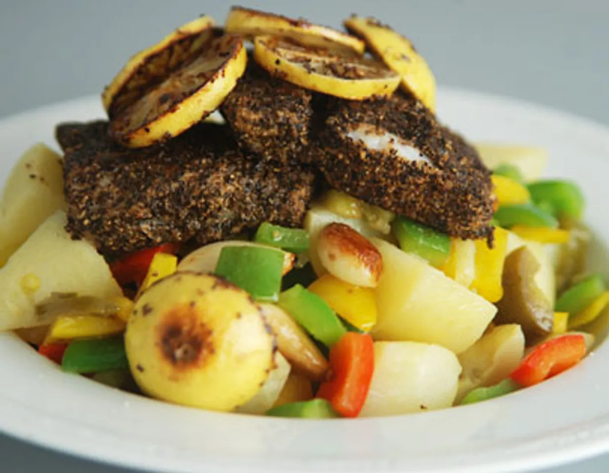 ग्रिल्लड फिश सैलेड