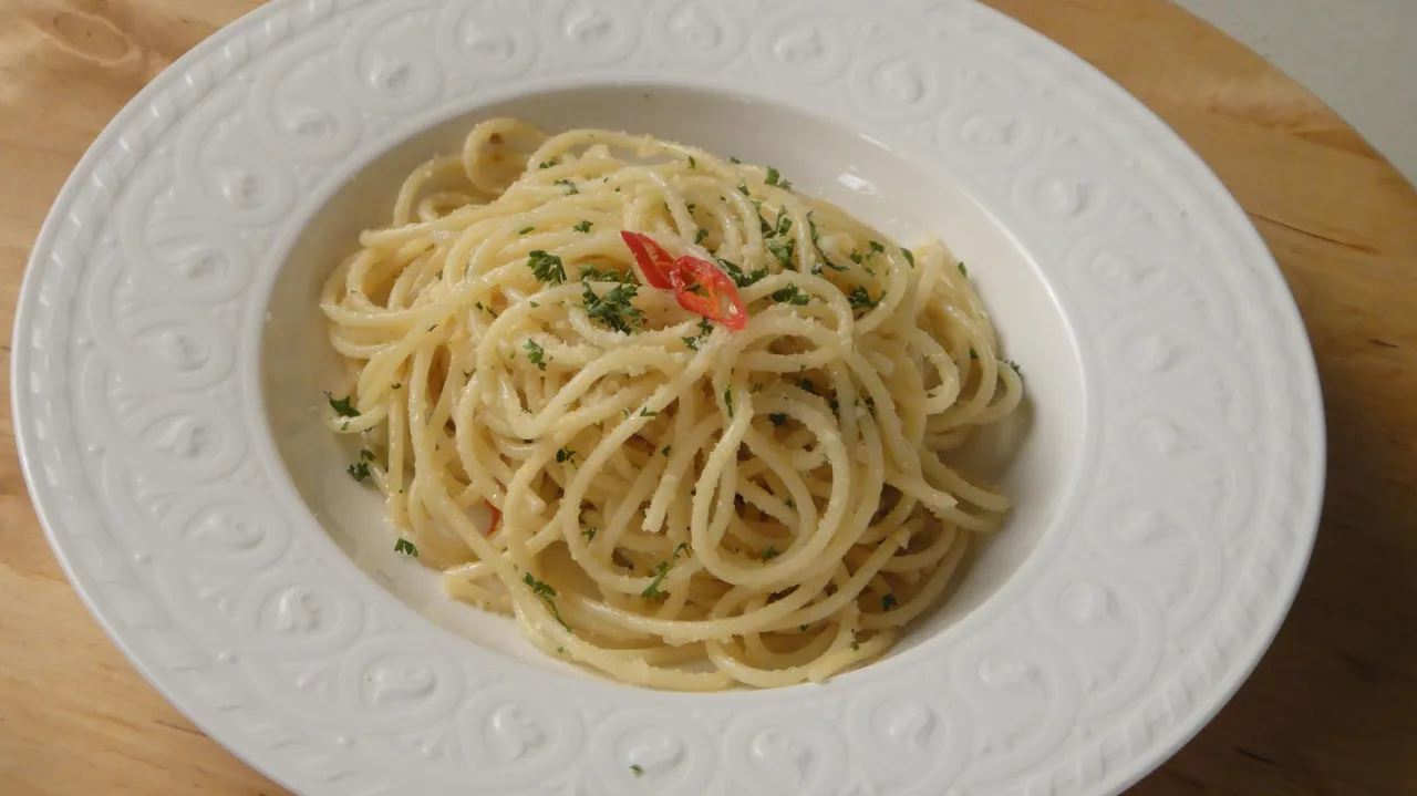 Chilli Garlic Spaghetti - YT