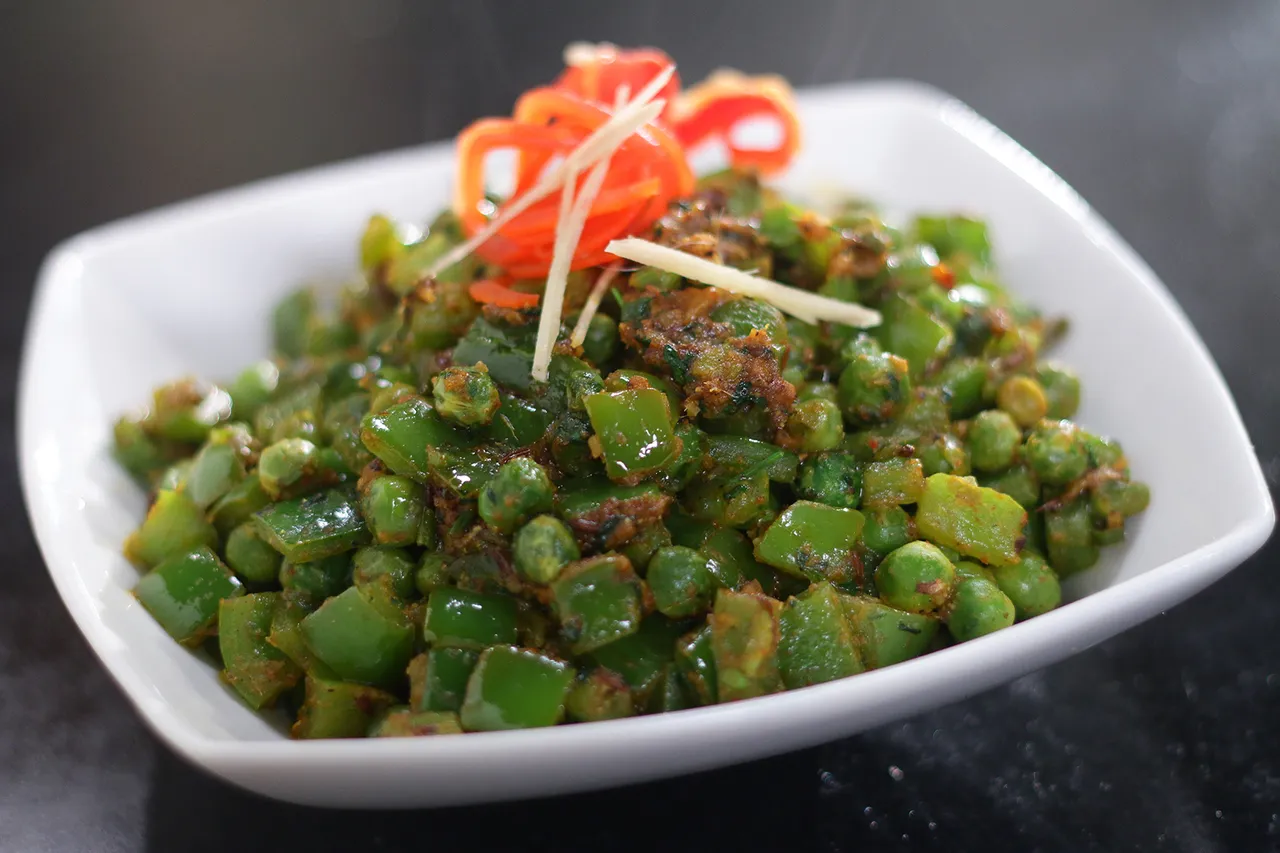Green Peas and Capsicum Stir Fry - TT-18
