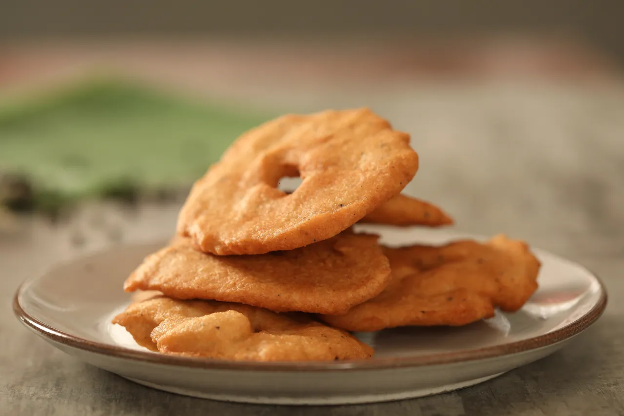 Milagu Vadai 1