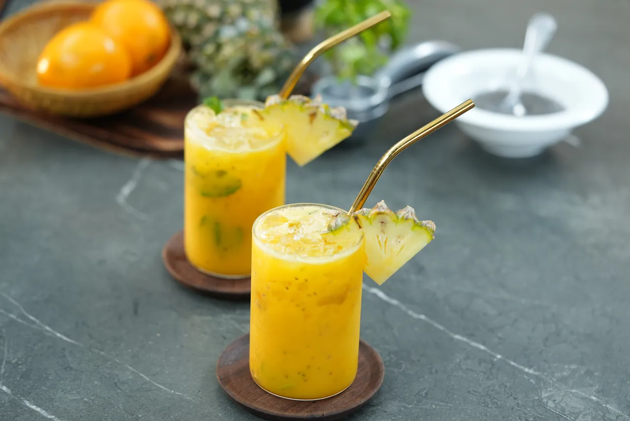Orange Pineapple Chia Drink 1
