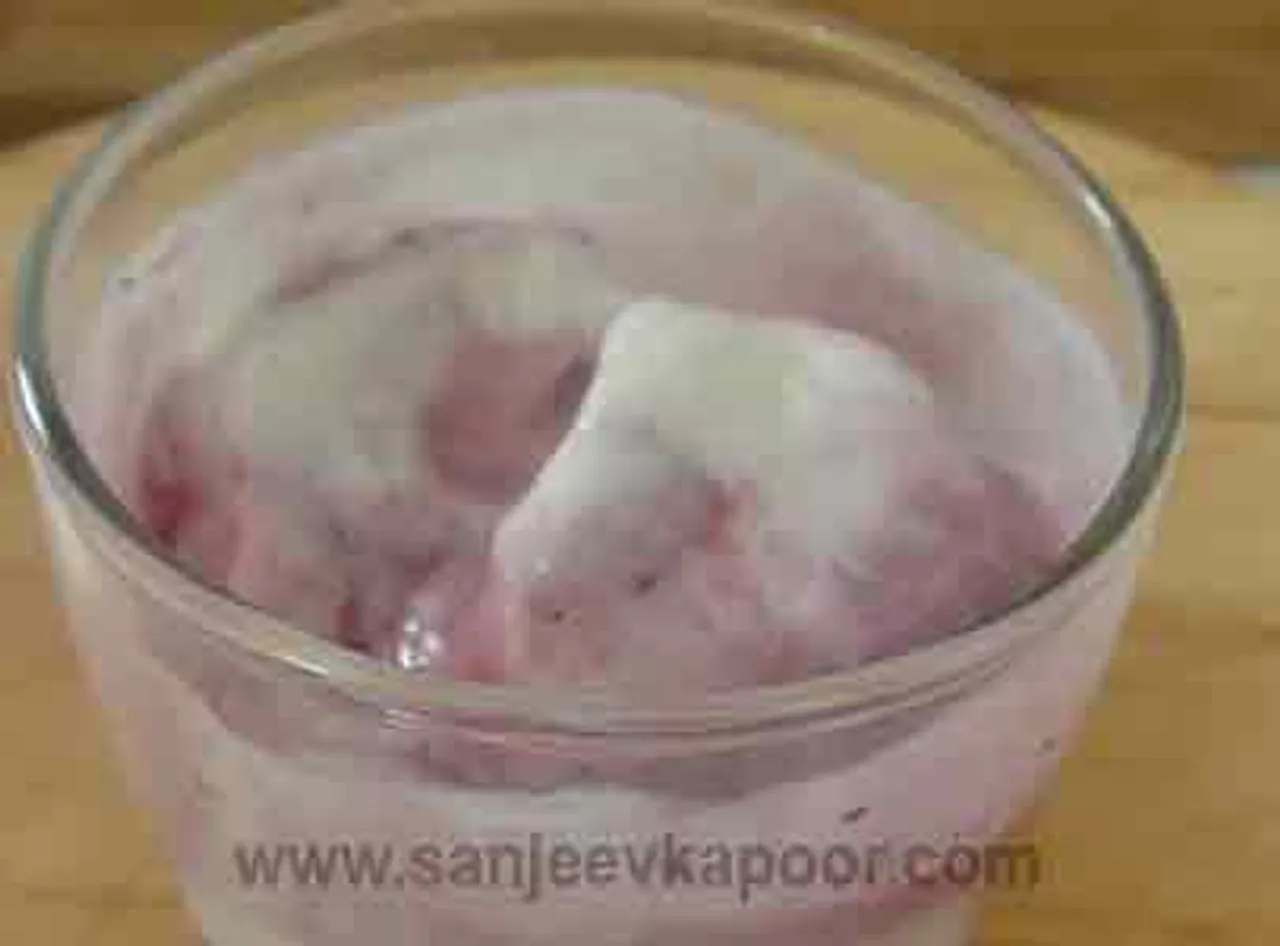 Black Grapes Float