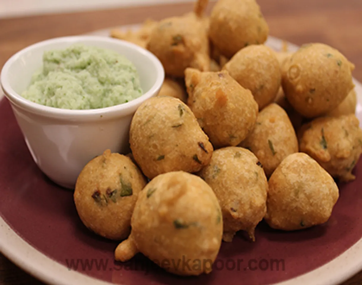Moong Dal Pakoda