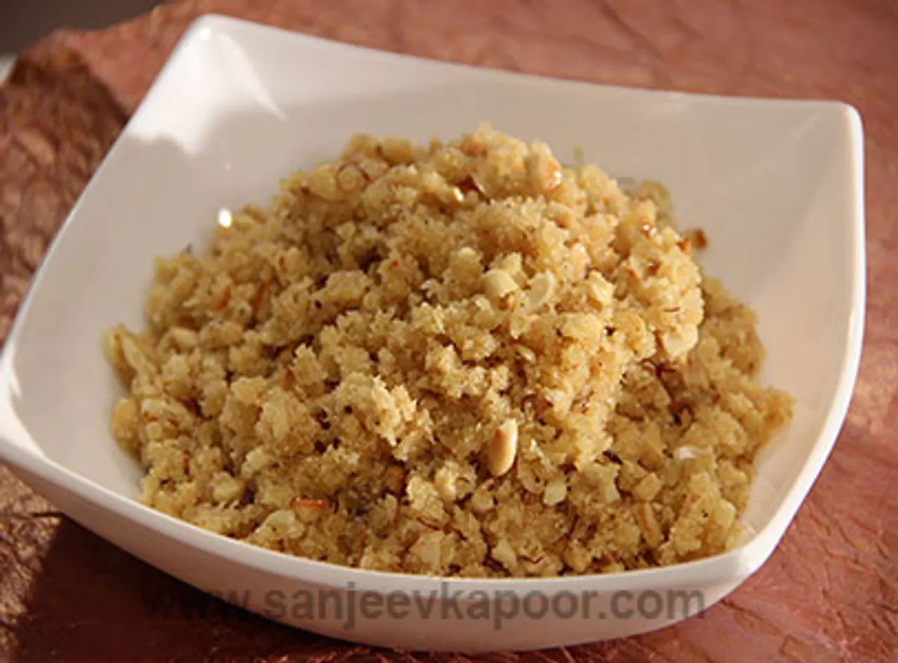 Coconut aur Kaju ka Sheera