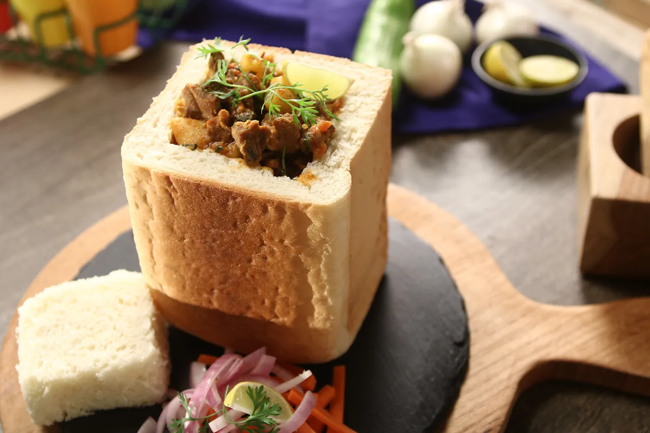 7 popular dishes with interesting origin story