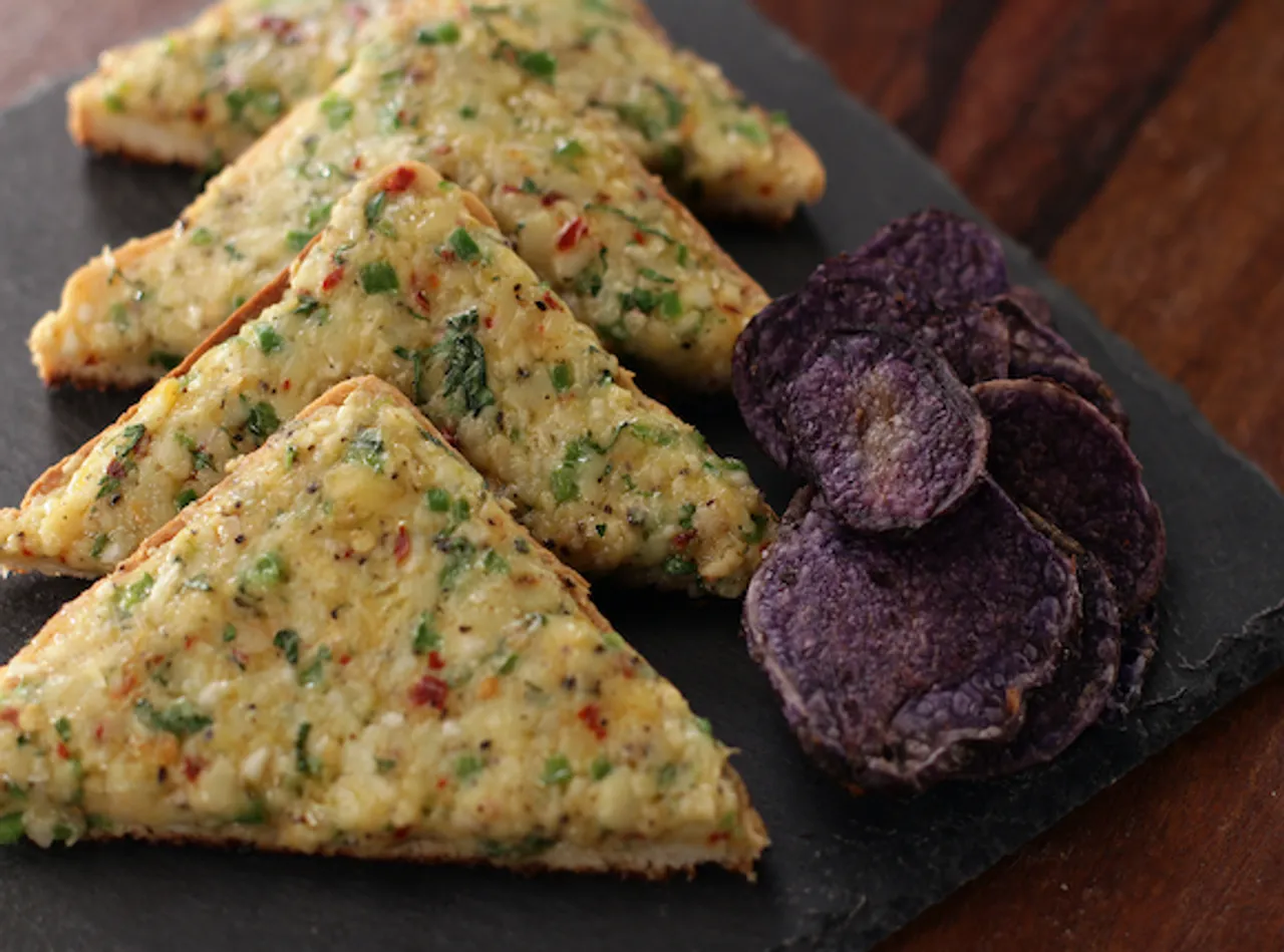Cheese Garlic Toast 