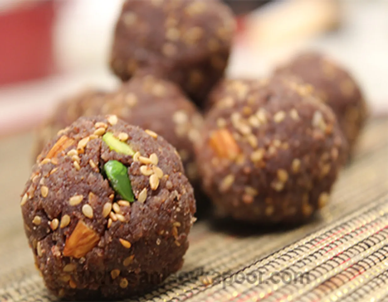 Ragi Sesame Laddoo