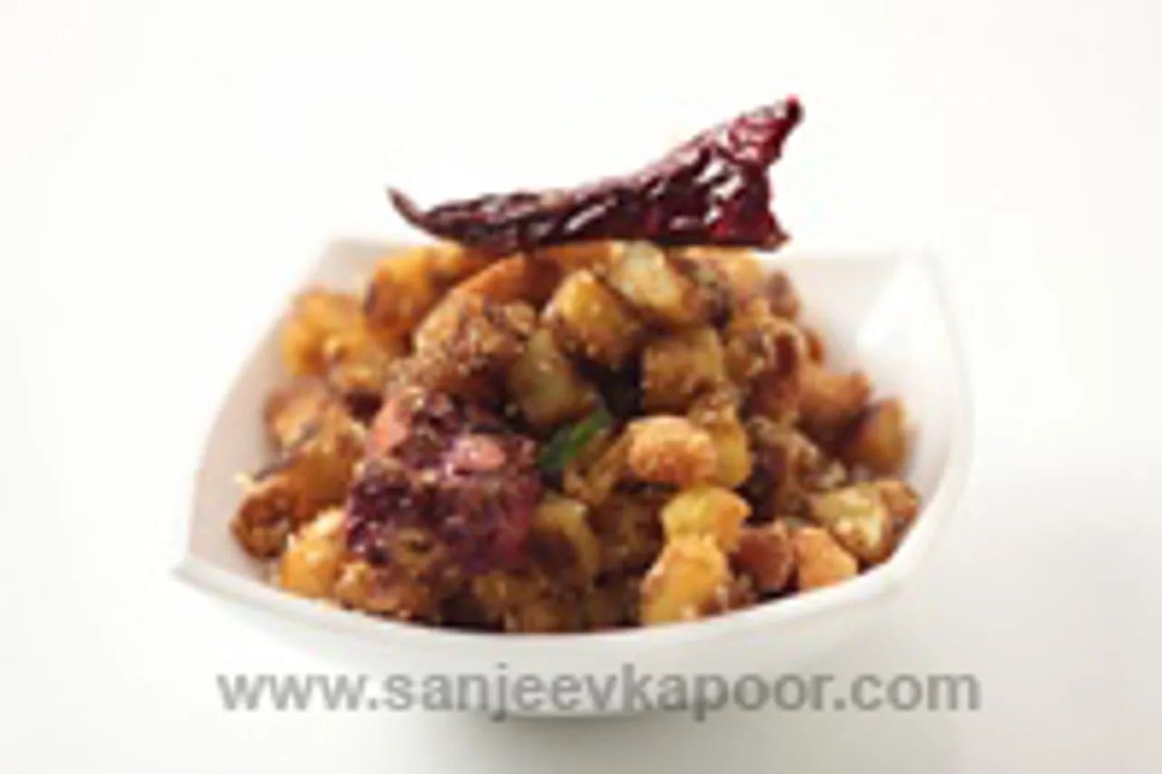 Khatti Meethi Shakkarkand Mangodi