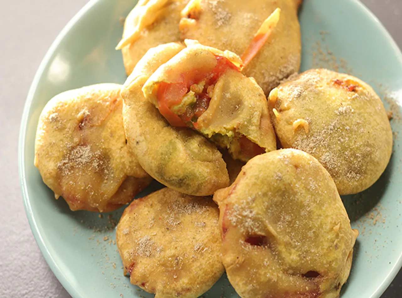 Tomato Chutney Pakoda - SK Khazana