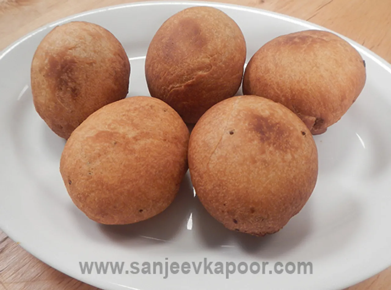 Cocktail Keema Kachori