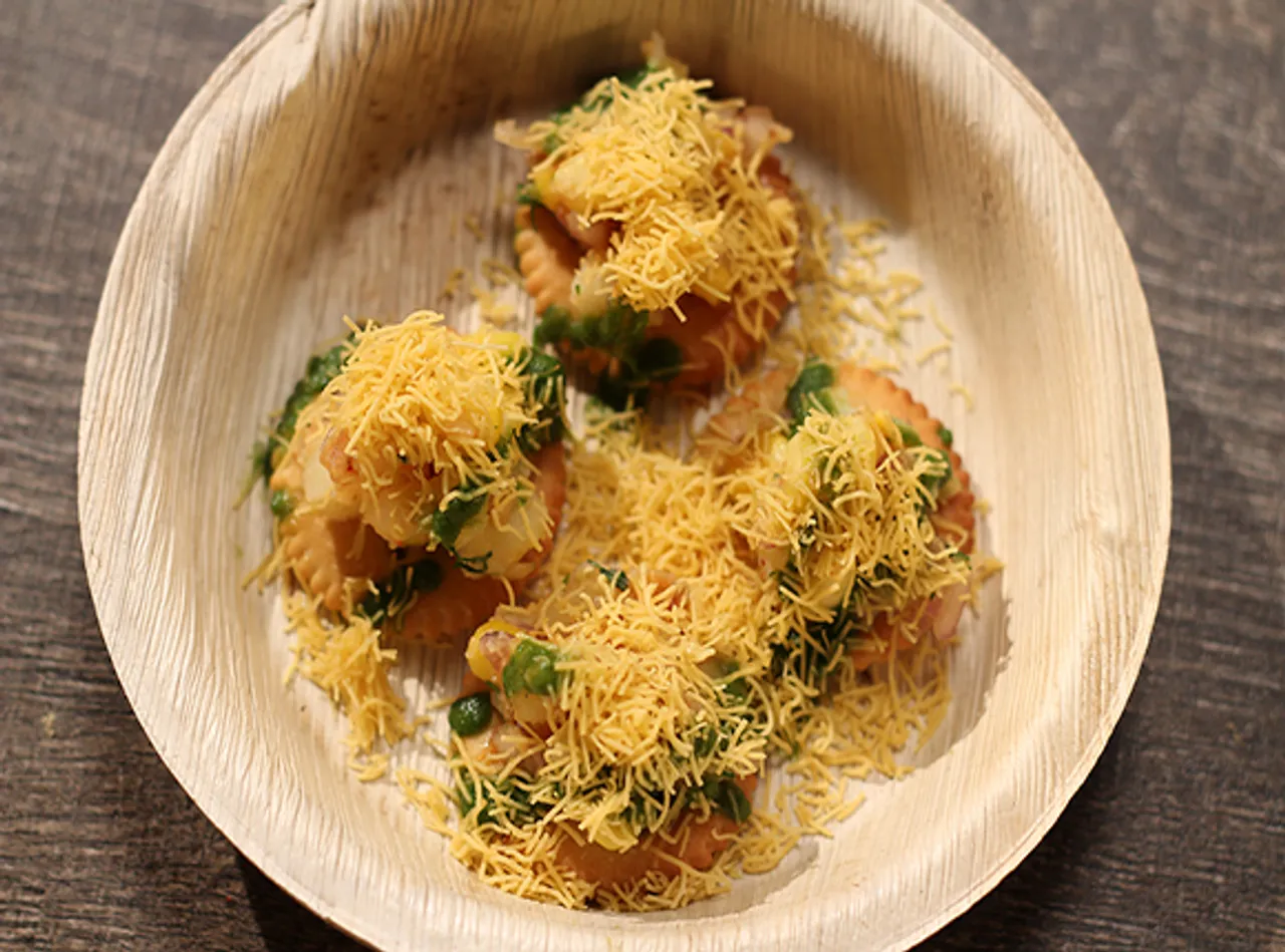 Crispy Biscuit Corn Sev Puri - SK Khazana