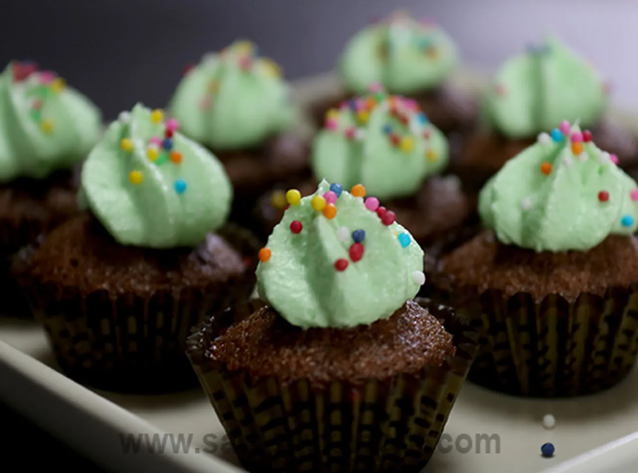 Chocolate Cupcakes with Peppermint Frosting