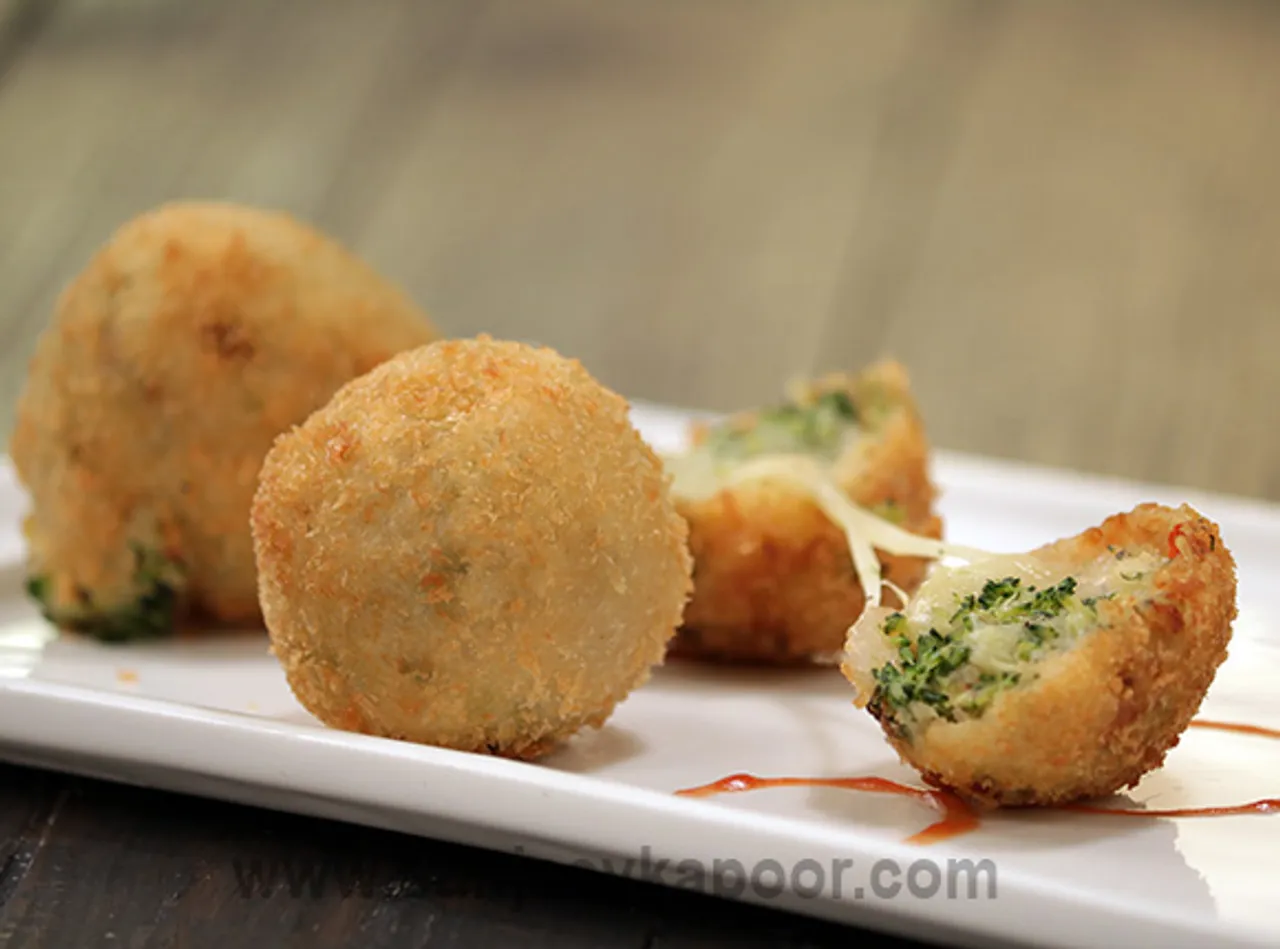 Cheesy Broccoli Balls
