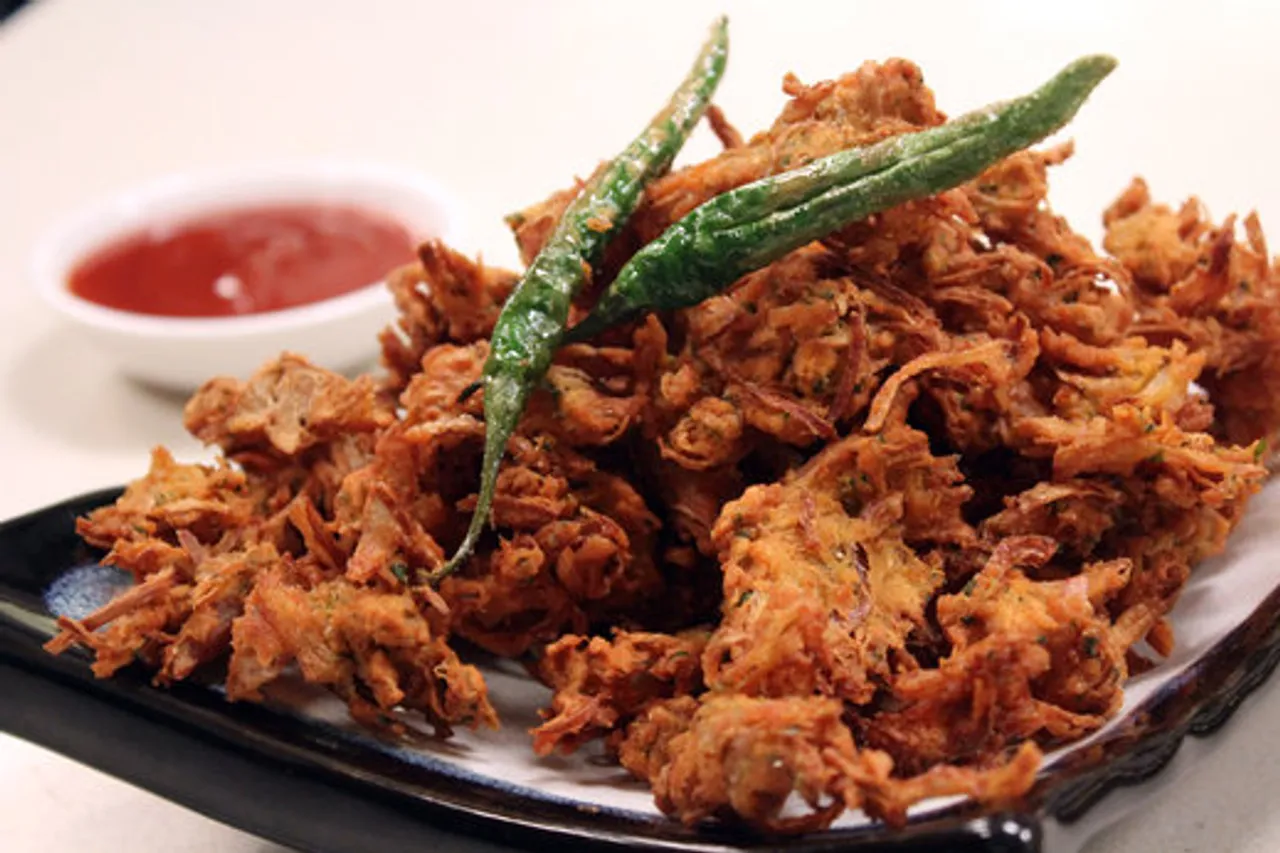 5 must try pakodas this monsoon