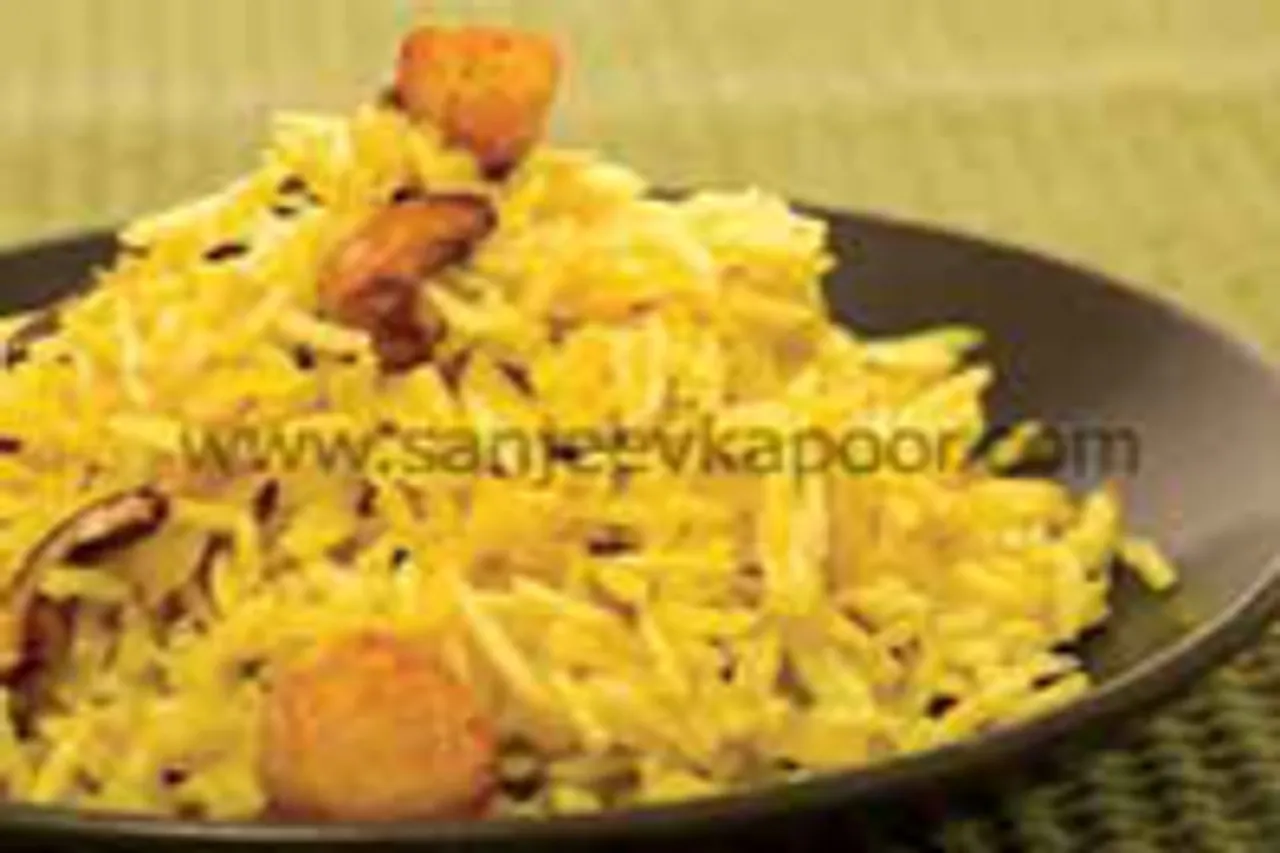 Kaju Aur Moti Pulao
