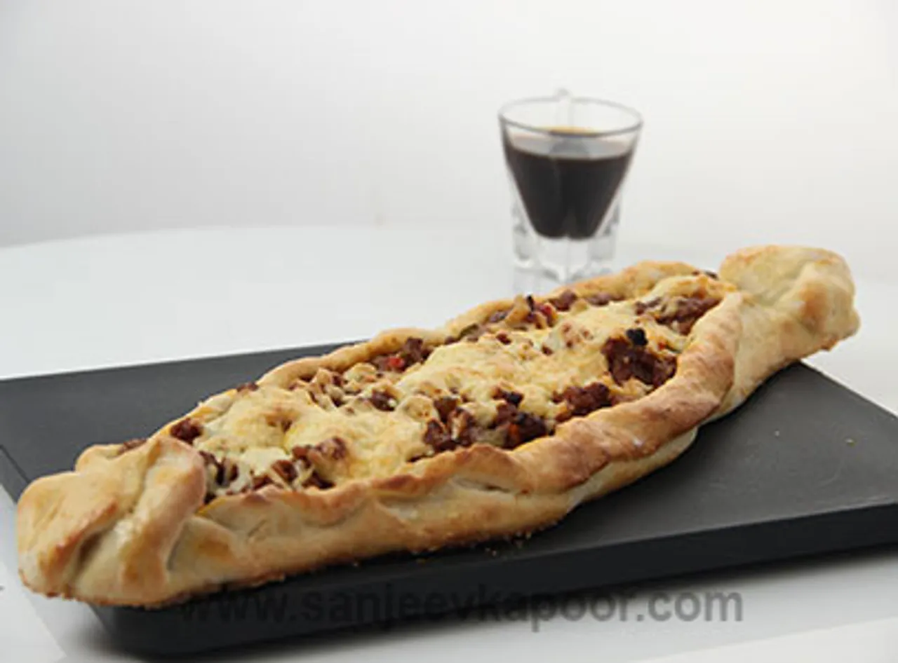 Turkish Pizza