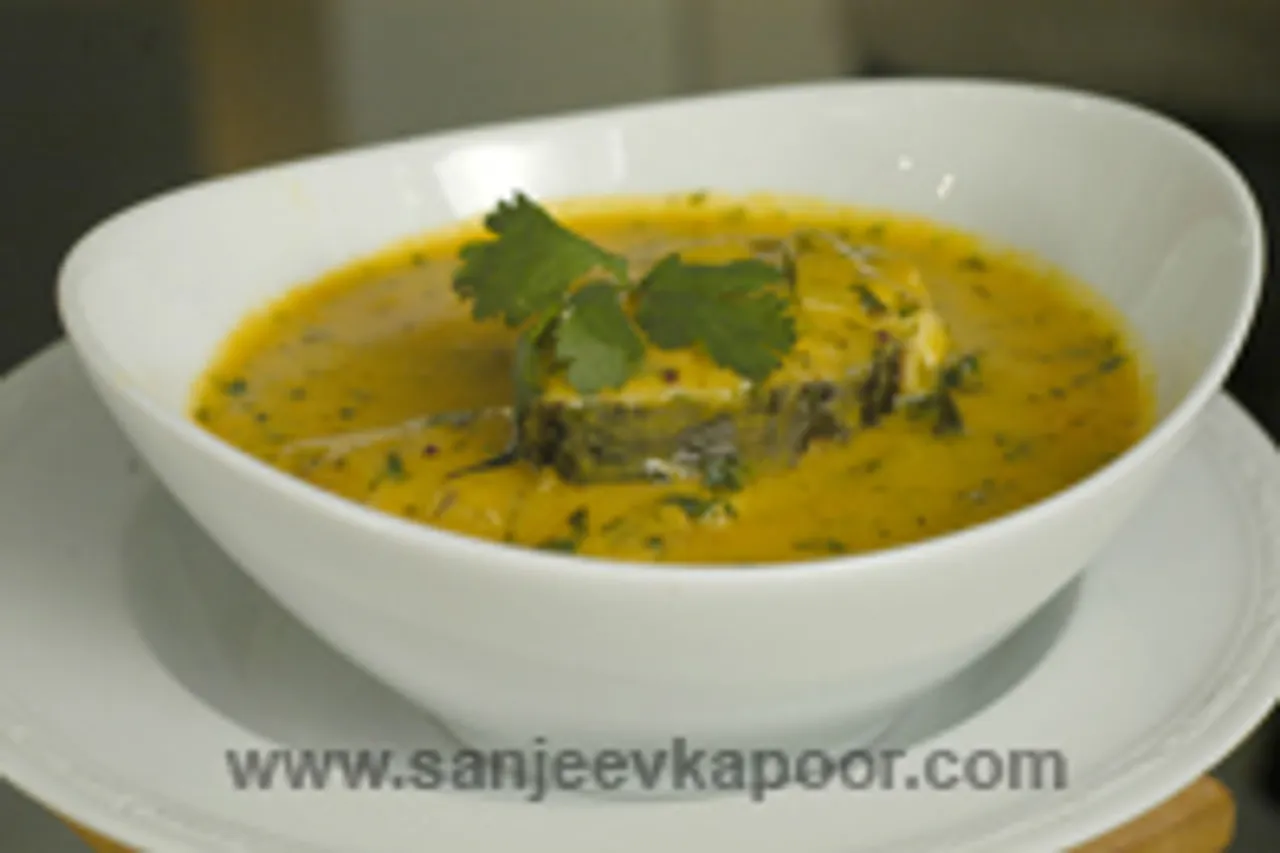 Fish And Green Mango Curry