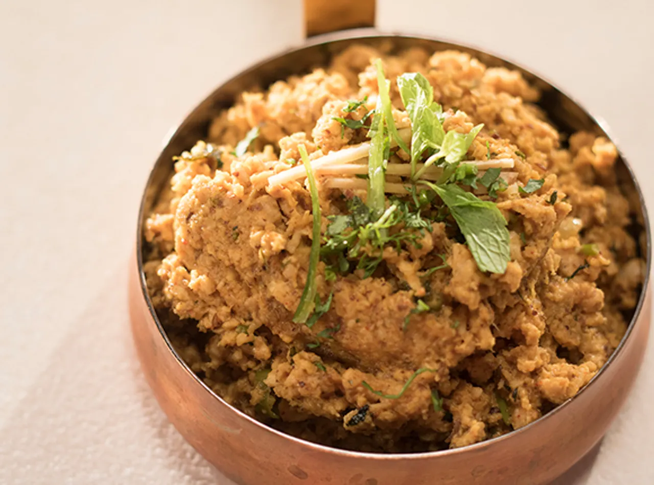 Dum Chicken Keema