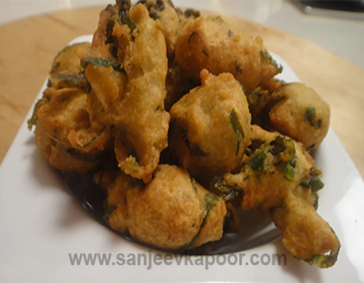 Palak aur Dal ke Pakode