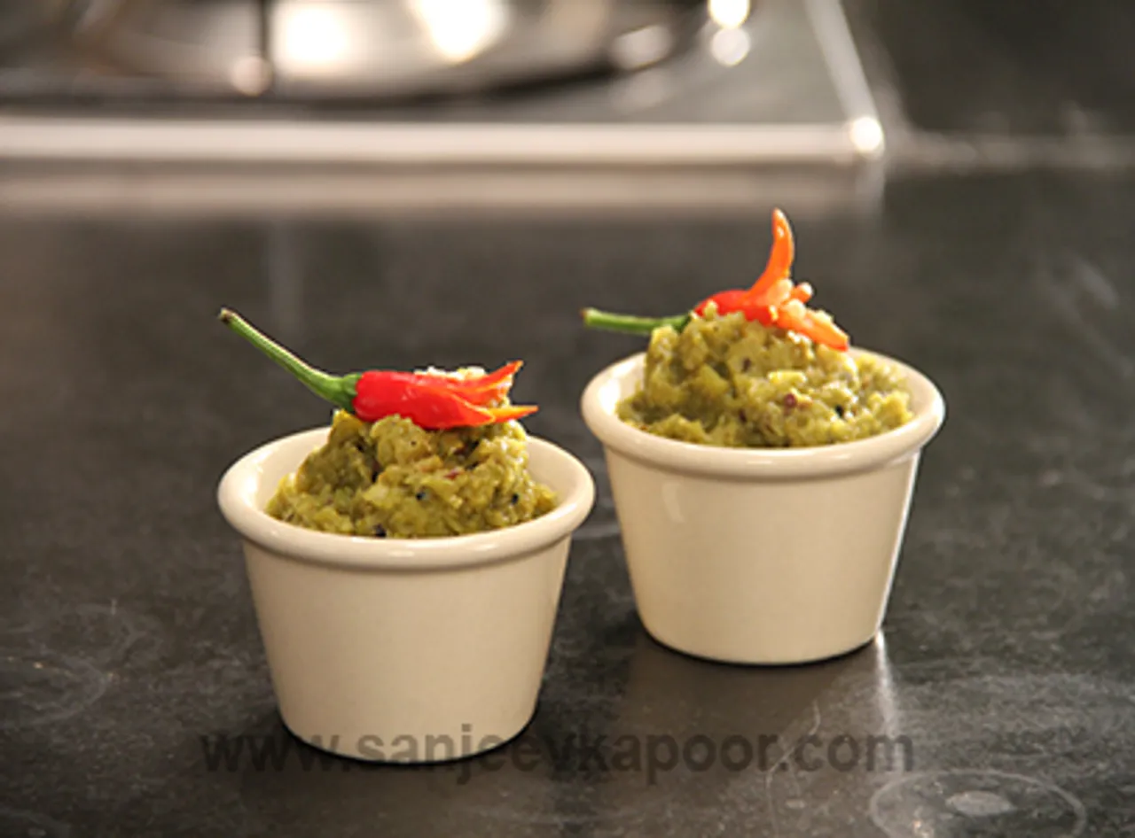 Hare Lehsun aur Hare Tamatar ki Chutney