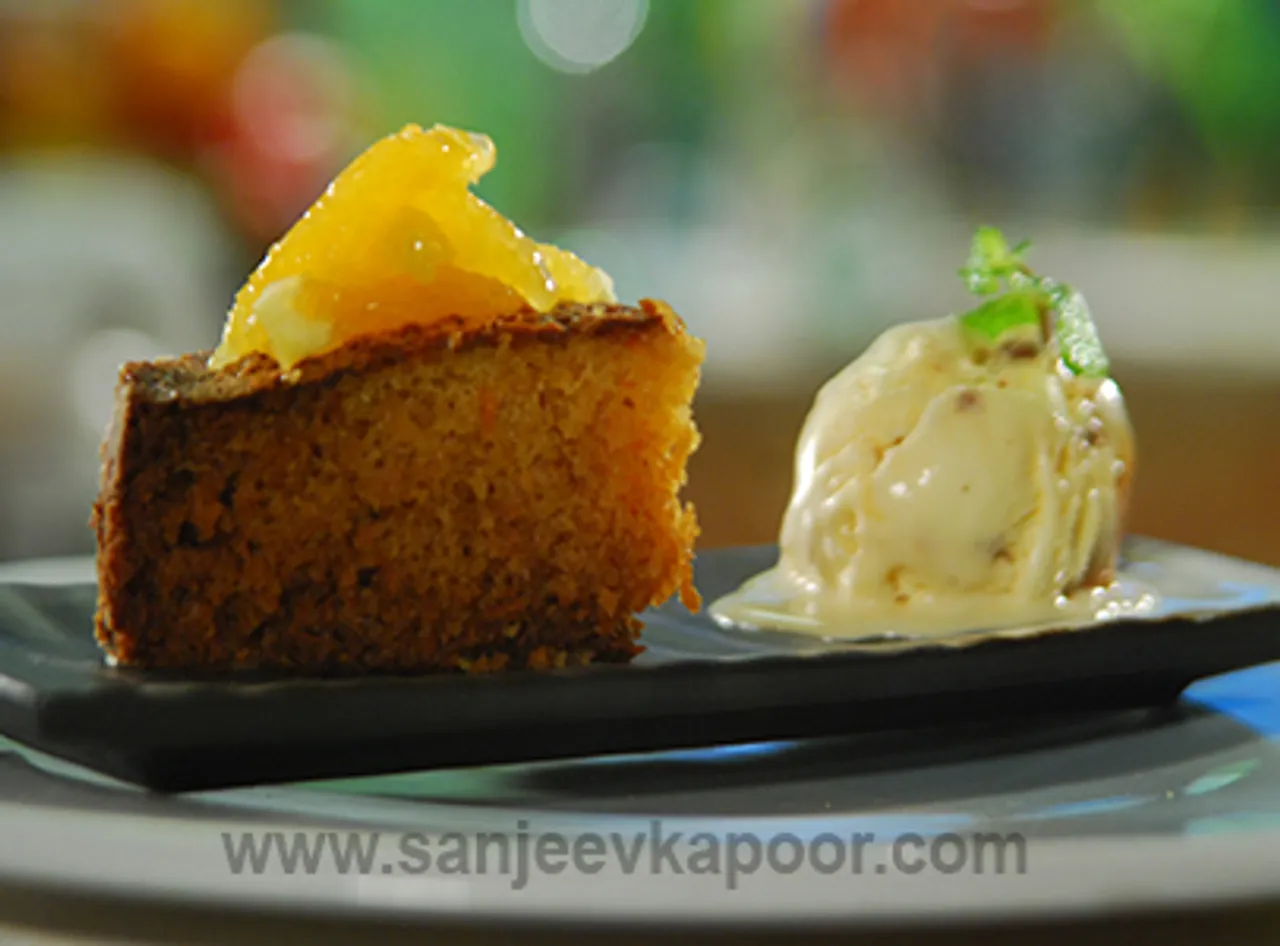 Carrot and Orange Cake with Ice cream