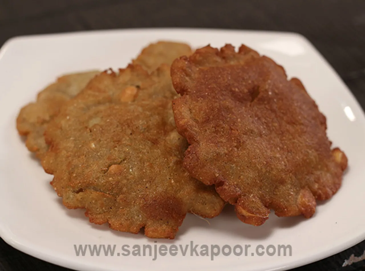 Aloo Bajra Puri