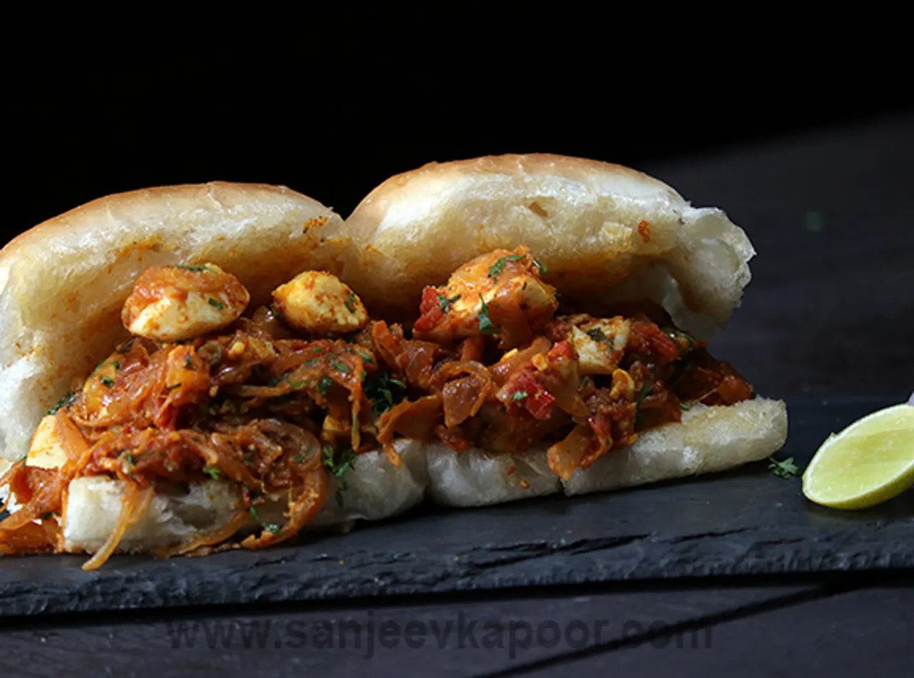 Anda Bhaji Pav
