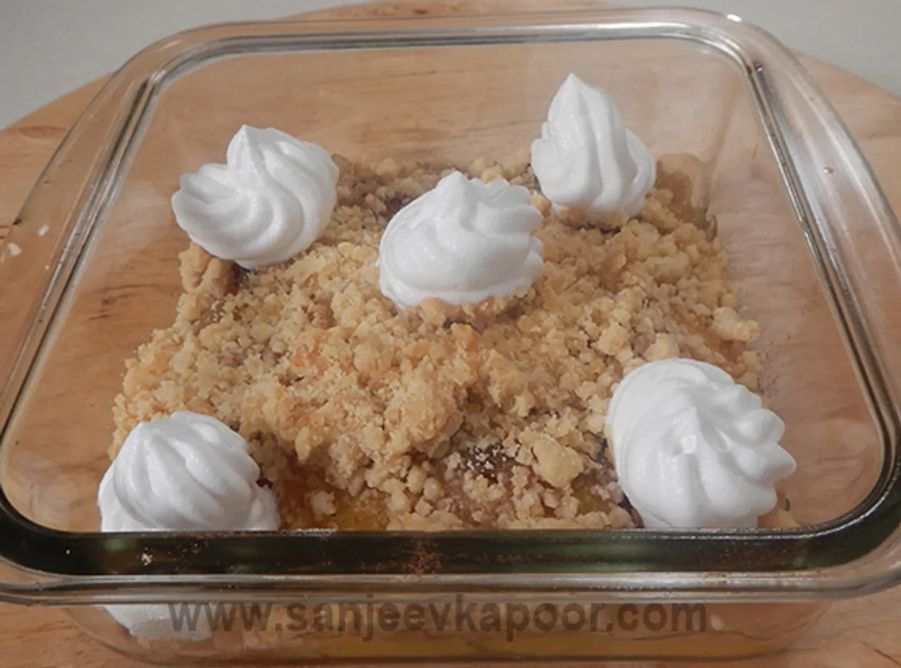 Peach Crumble