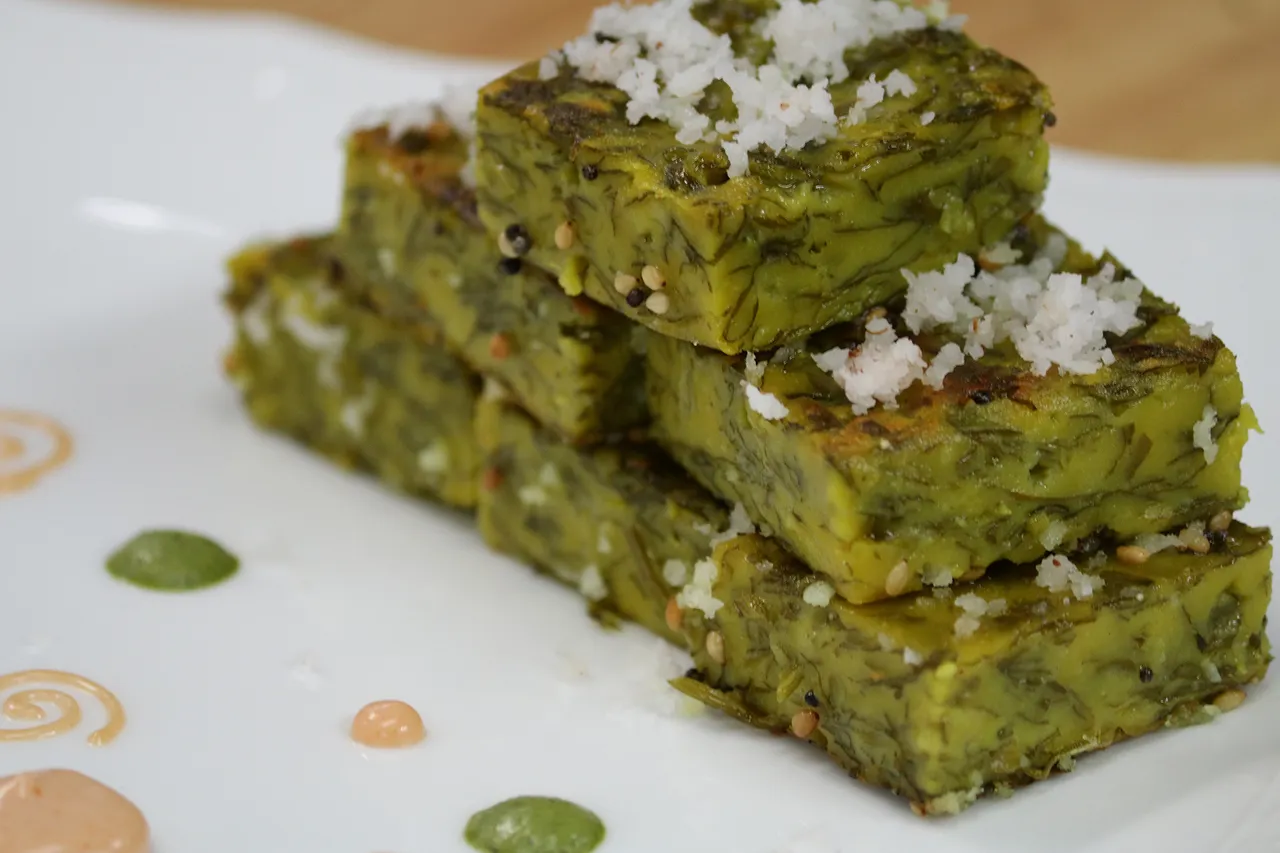 Crispy Spinach and Coriander Bites